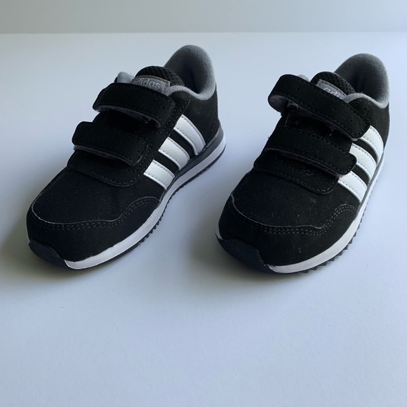 Adidas size 8.5 - Picture 2 of 2